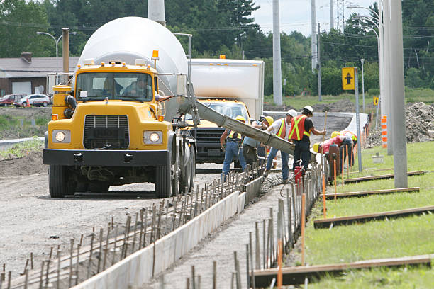 Best Custom Concrete Contractor  in East Porterville, CA