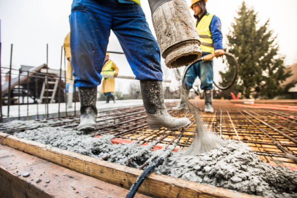 Best Driveway Concrete Repair  in East Porterville, CA
